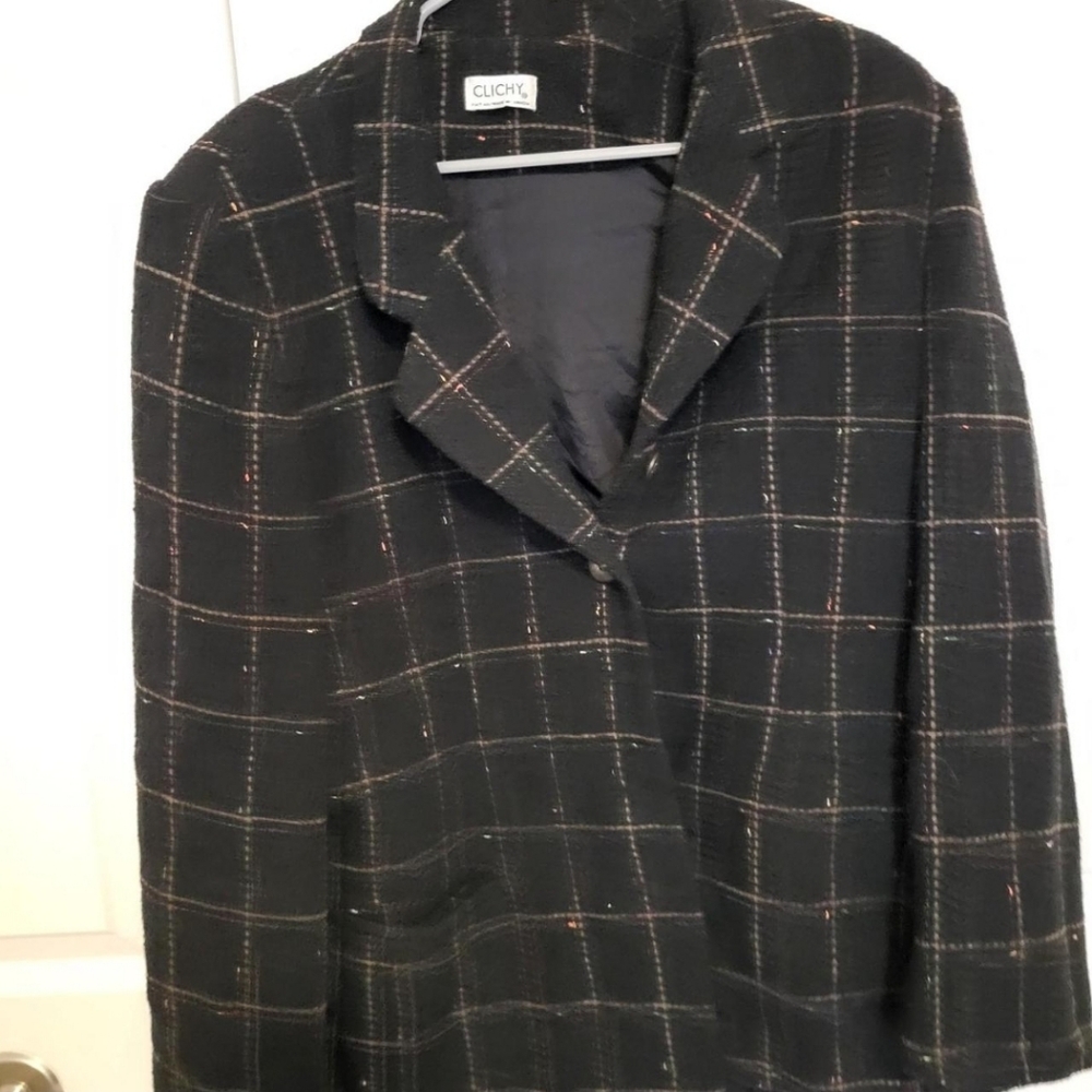 Women's blazer with checkered pattern